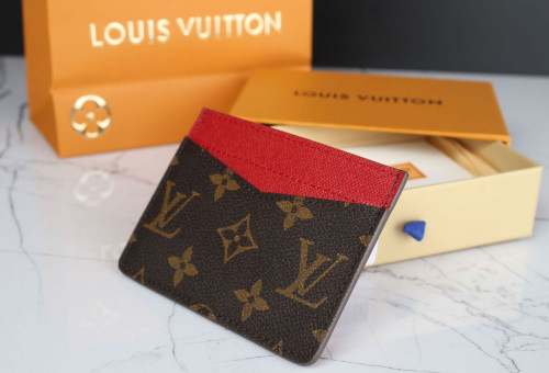 محفظة لويس فيتون