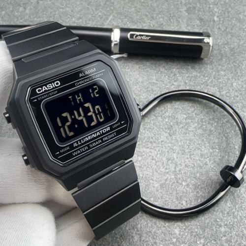 عرض الأناقة الكلاسيكية – كاسيو × كارتير