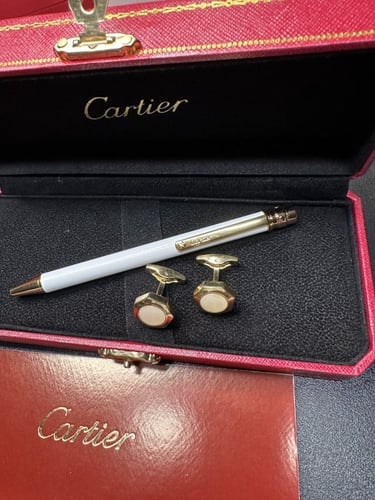 قلم كارتير ابيض وذهبي