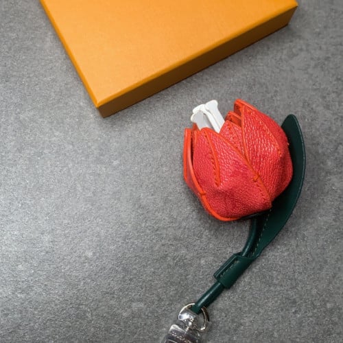 ميداليًة وردة لويس الحمراء