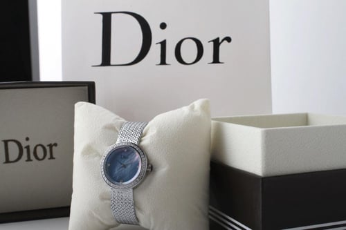 ساعة ديور سلفر بمينا ازرق لؤلؤي