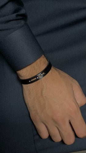 اسورة ميسيكا أسود