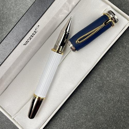 قلم مونت بلانك ذهبي