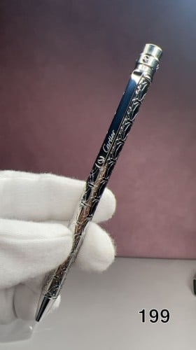 قلم فضي مزخرف