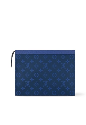 باوتش عصري من Louis Vuitton بلون أزرق فخم