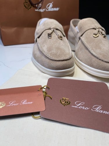 حذاء loro piana