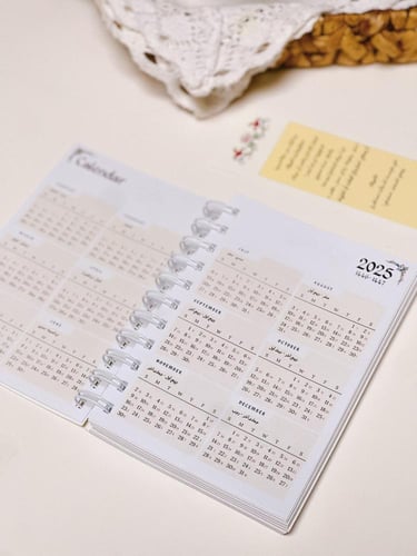 مفكرة "حياة جديدة" 2025 غلاف أصفر -A6