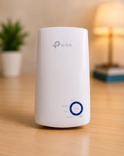 Wall-Plug 300 Mbps Wi-Fi Range Extender,TL-WA850RE...