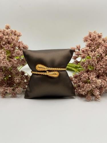 اسواره مبروم