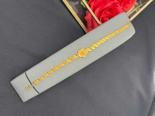 إسوارة الوردة