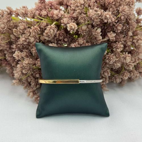 اسواره تيفاني