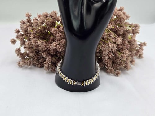 أسوارة أنيقة