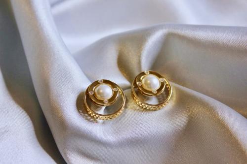 حلق نور 18K-Natural Diamond