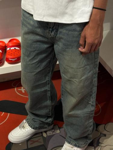 Oversized jeans