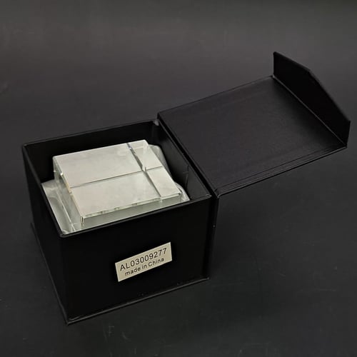 ثقالة مكعب كريستال