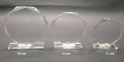 درع مثمن زجاج