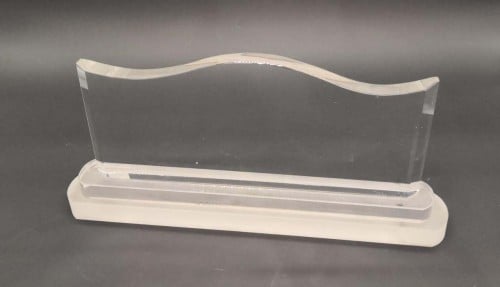 لوحة مكتبية كريستال شفاف قاعدة مرمل