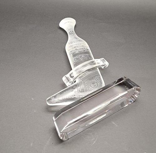 مجسم خنجر كريستال