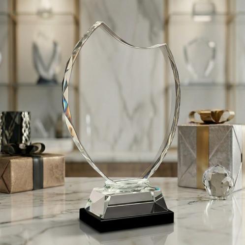 درع كريستال مشطوف هلال