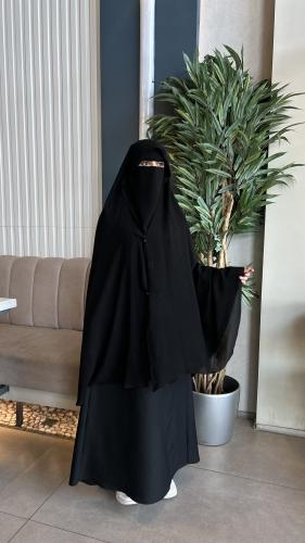 نقاب مع خمار طويل