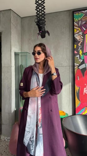 عباية بلايزر مع وشاح من اللينين وطرحة ناعمة شيفون...