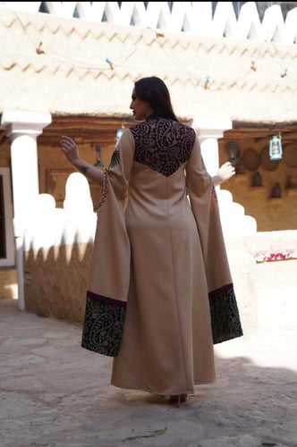 فستان تاسيس