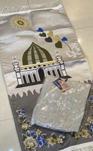 طقم صلاة بناتي طول الشرشف 110سم