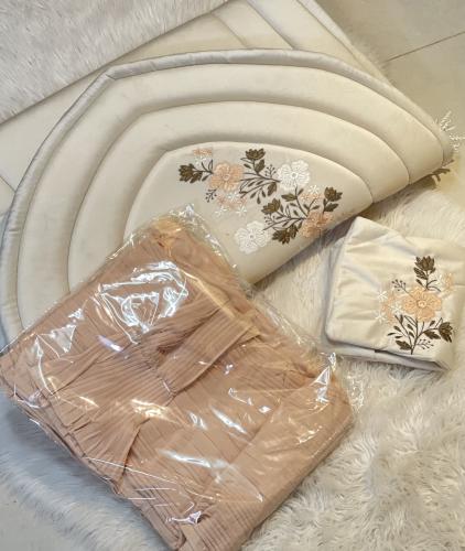 طقم سجاد أسفنج +شرشف مكسر مود قماش بارد باكستاني +...