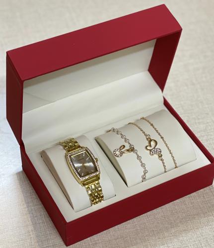 طقم نسائي ساعة ٣ أساور ماركة ستاجوي