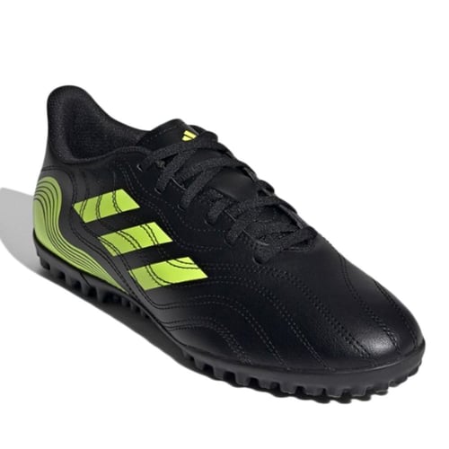 اديداس | حذاء كرة قدم بي 4 للرجال