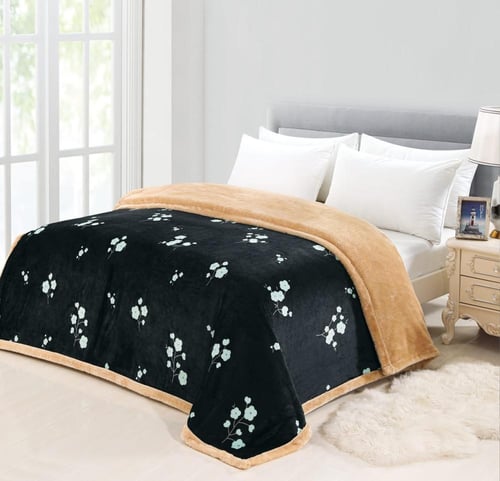 بطانية فلور نفرين 3 كيلو بنمط وجهين المخمل والفرو