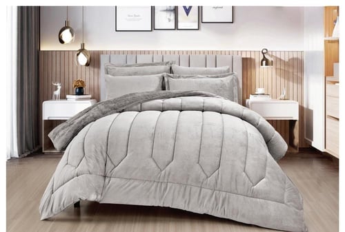 مفرش سرير نفر ونص مخمل ناعم والفرو الخم لمنحك الدف...