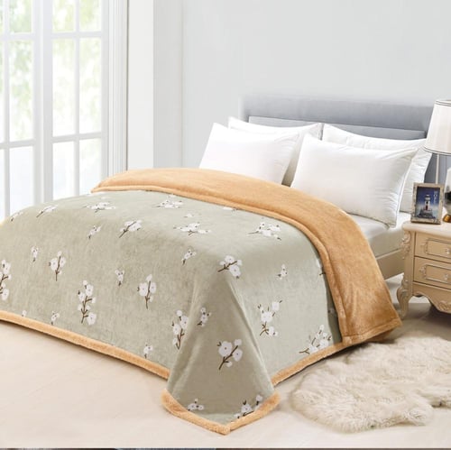 بطانية فلور نفرين 3 كيلو بنمط وجهين المخمل والفرو