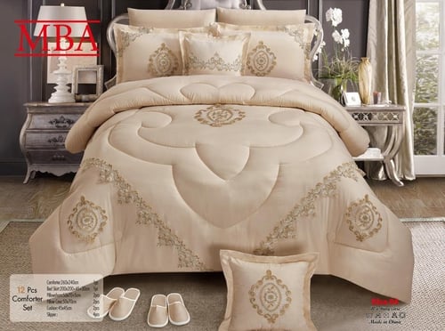 مفرش نفرين ملكي بنمط التطريز