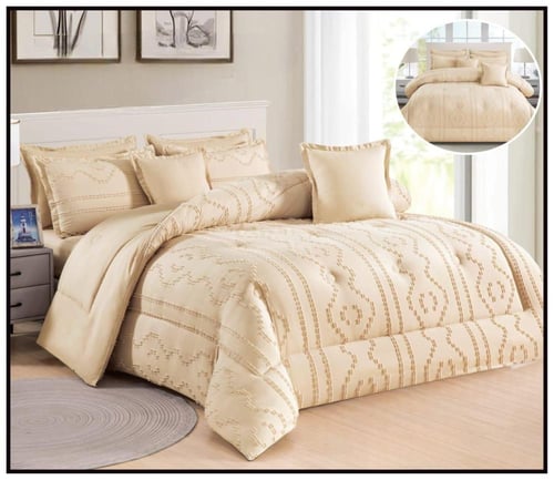 مفرش نفرين فندقي ذو طابع النقش ليضيف الجمال الى دي...