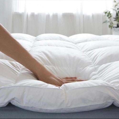 لباد الغيمة الملكي لنوم فوق الغيوم نفر ونص