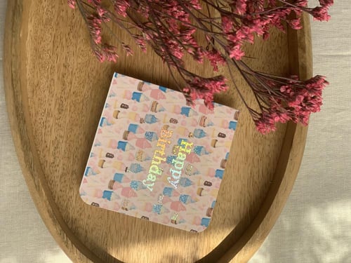 Happy Birthday" كرت إهداء "