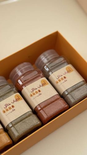 صندوق تشكيلة بهارات حائلية (مناسب للإهداء)