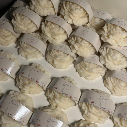 وردة الفاوانيا (ورق)