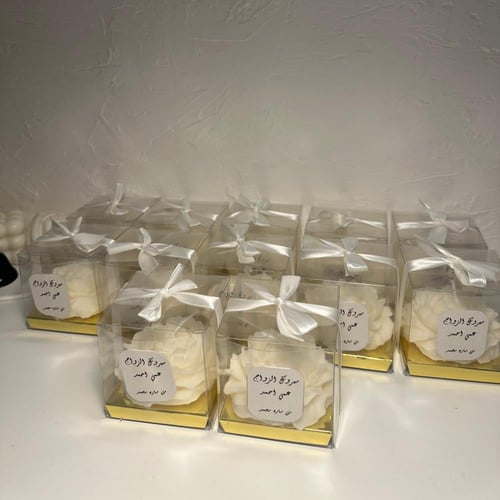 وردة الفاوانيا (علبة)