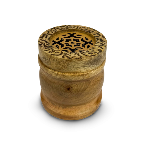 مبخرة خشبية دائرية مزينة بالحروف العربية