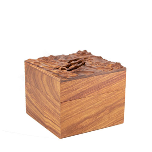 مبخرة خشبية بتصميم تراثي