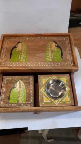 طقم مبخرة خشبية هندية مستطيل - اخضر