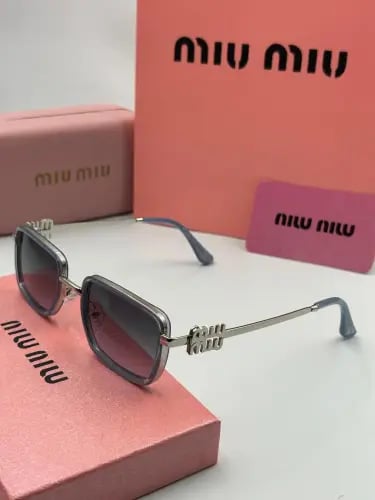 نظارة miu miu نسائية