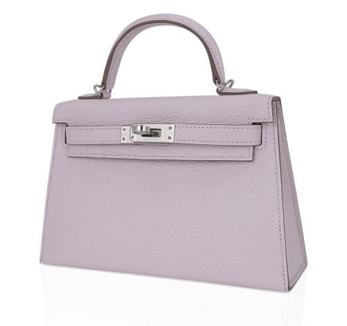 كيلي موف فاتح