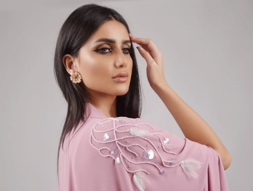 دراعة مطرزة