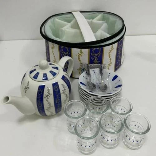 عزبة الشاي الكويتية احمر و ازرق ابو نقطة