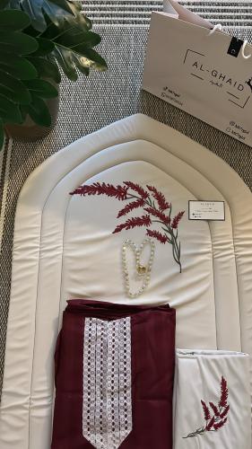 طقم لافندر احمر