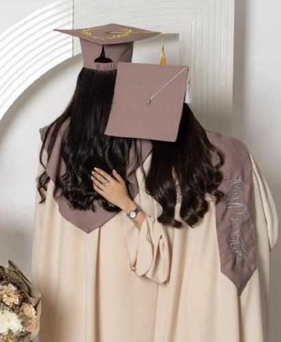 بكج الخريجات