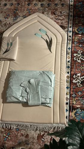 طقم صلاة توليب 3 قطع